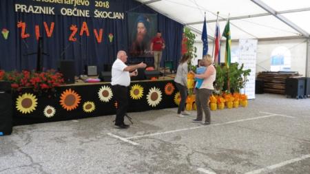 KNOBLEHARJEVO 2018 - Podaritev medovitih rastlin novorojenčkom občine Škocjan 16